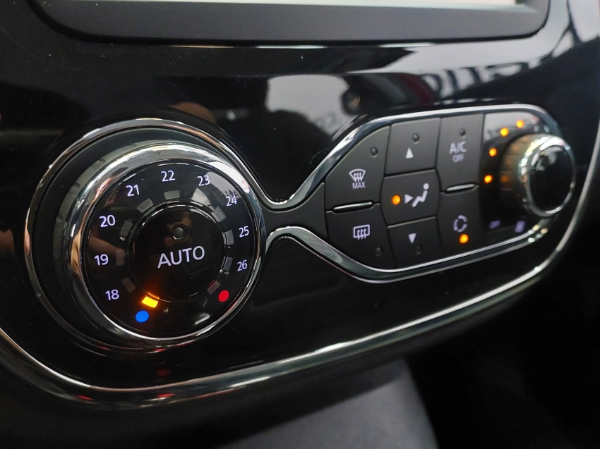 renault captur 1.6 16v sce flex intense x-tronic 4p automatico 201810