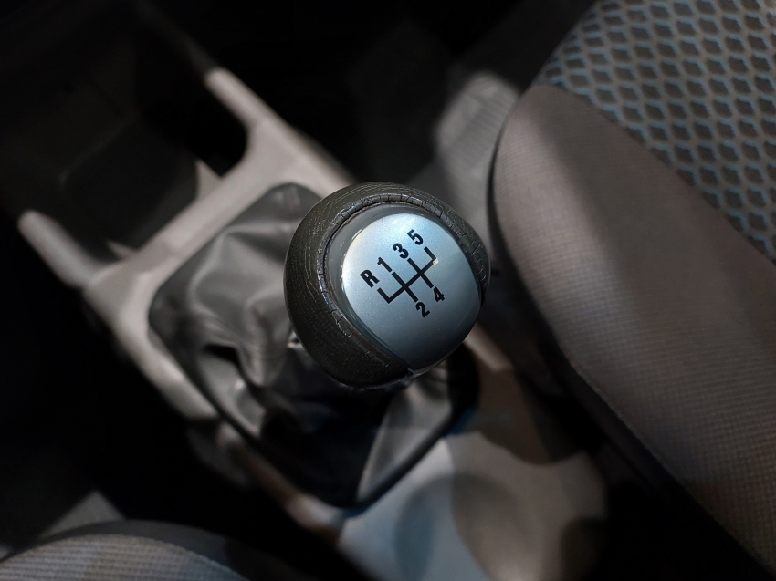 chevrolet classic 1.0 mpfi ls 8v flex 4p manual 201212