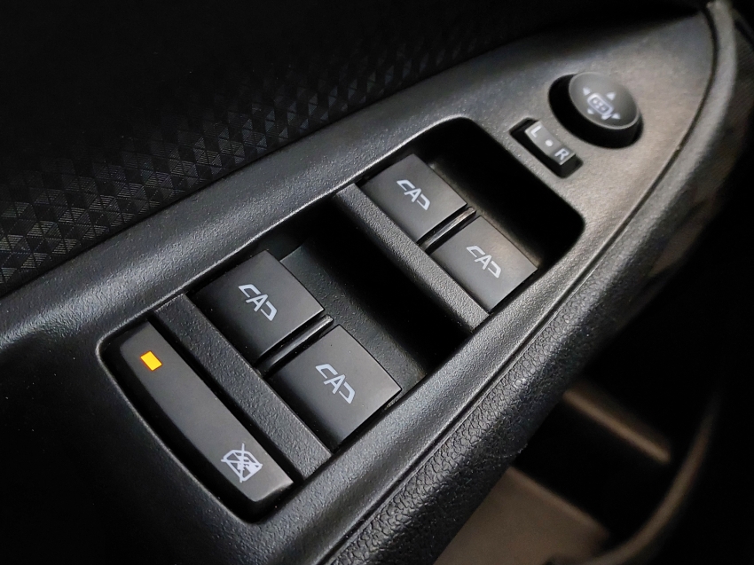 chevrolet onix 1.0 turbo flex lt manual 4p 202316