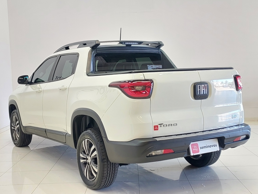 fiat toro 1.3 turbo 270 flex freedom at6 4p automatico 20233