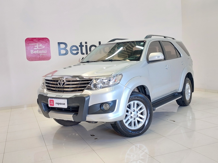 toyota hilux sw4 2.7 sr 4x2 16v flex 4p automatico diesel 201520