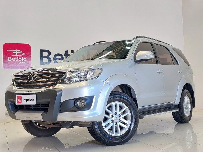 toyota hilux sw4 2.7 sr 4x2 16v flex 4p automatico diesel 20152