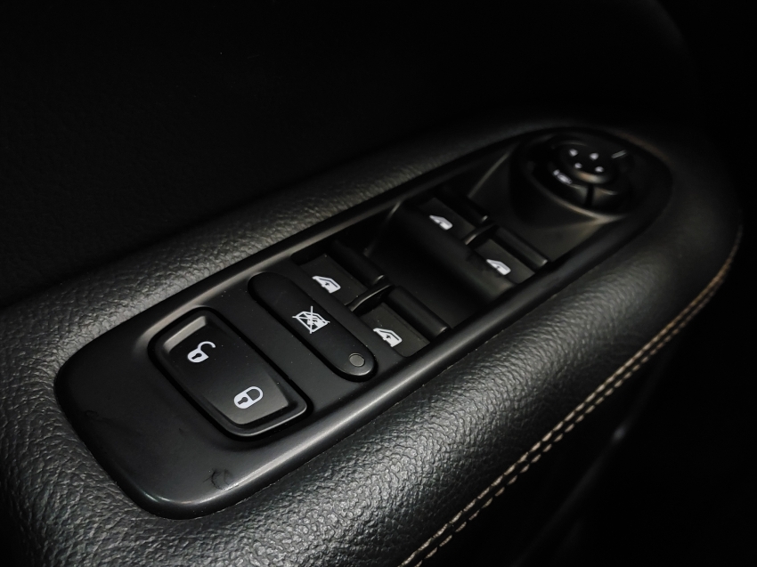 fiat toro 1.3 turbo 270 flex volcano at6 4p automatico 202320