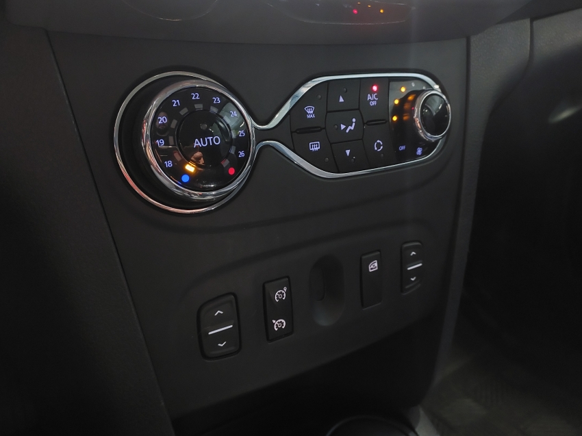 renault sandero 1.6 dynamique 8v flex 4p automatizado semiautomatico 201711