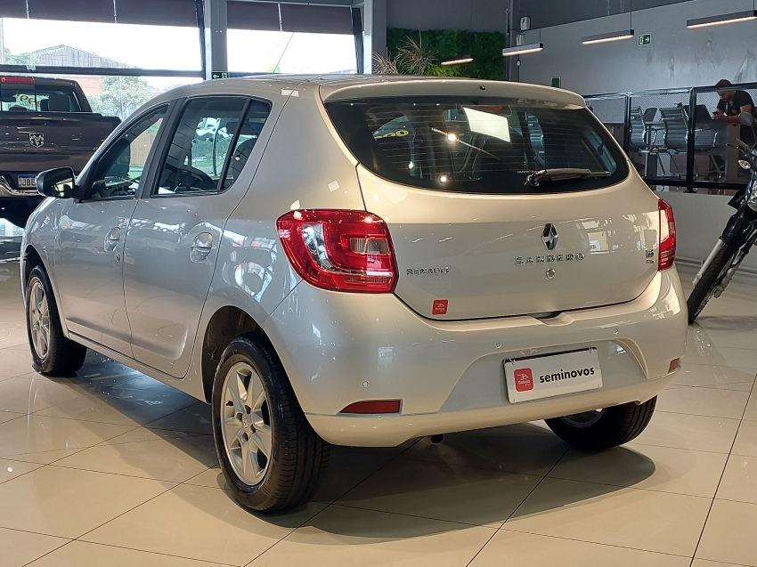 renault sandero 1.6 dynamique 8v flex 4p automatizado semiautomatico 20173