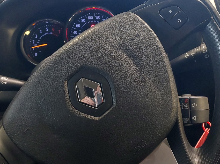 renault sandero 1.6 dynamique 8v flex 4p automatizado semiautomatico 201715