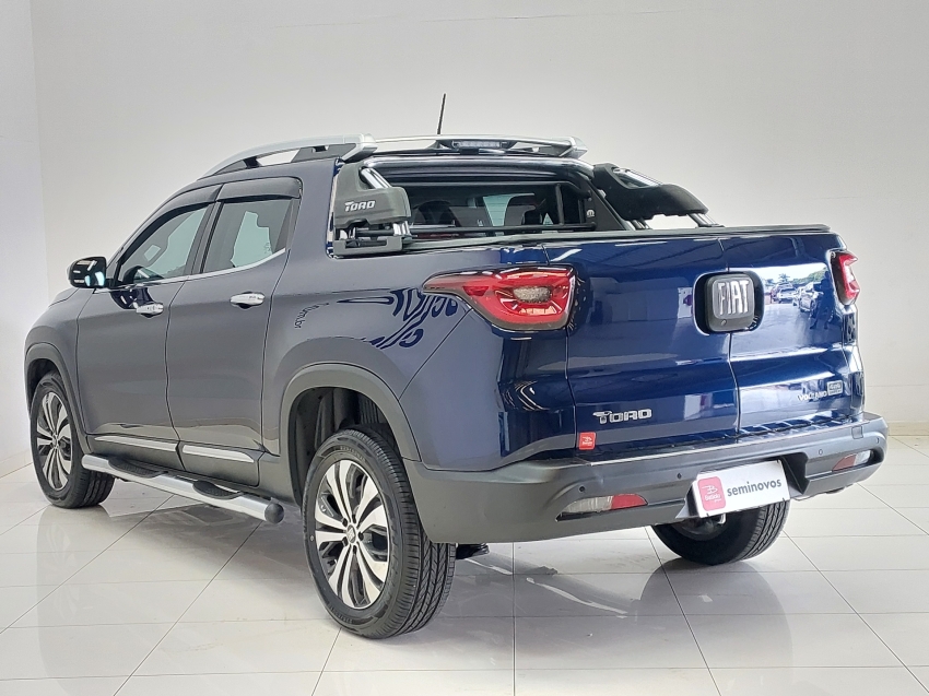 fiat toro 2.0 16v turbo diesel volcano 4wd at9 4p automatico 20223