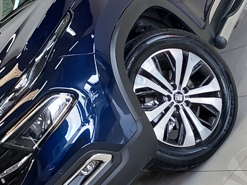 fiat toro 2.0 16v turbo diesel volcano 4wd at9 4p automatico 202225