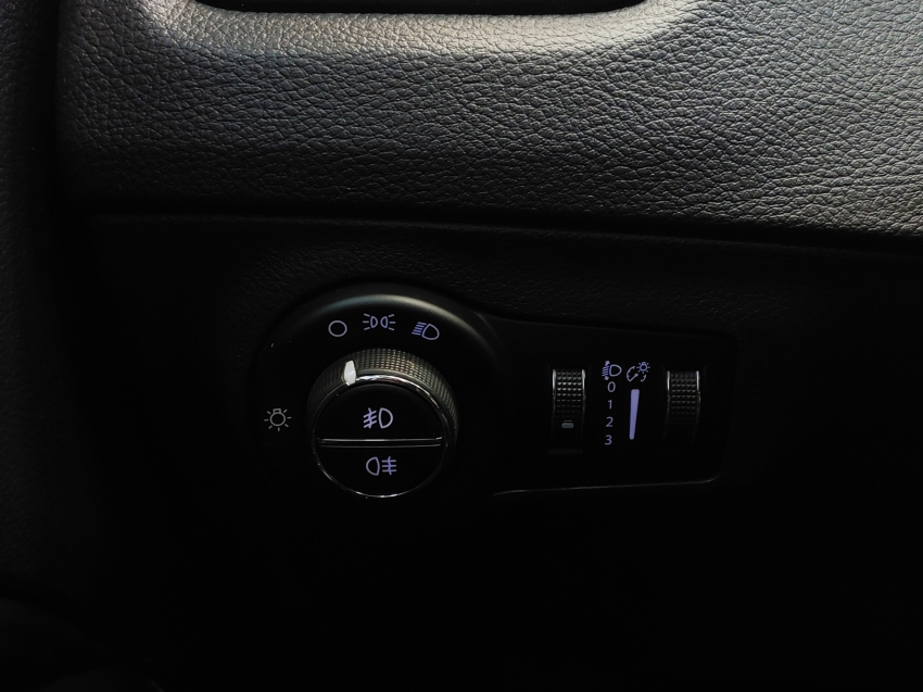 jeep compass 2.0 16v flex longitude automatico 4p 201821