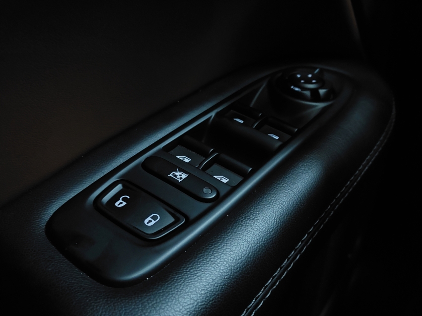 ram rampage 2.0 turbo diesel laramie 4x4 automatico 4p 202421