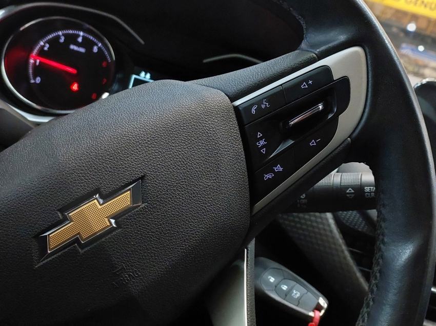 chevrolet onix 1.0 turbo flex plus lt automatico 4p 202015