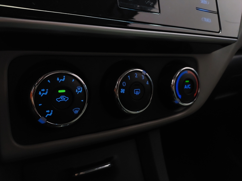 toyota corolla 1.8 gli upper 16v flex 4p automatico 201913