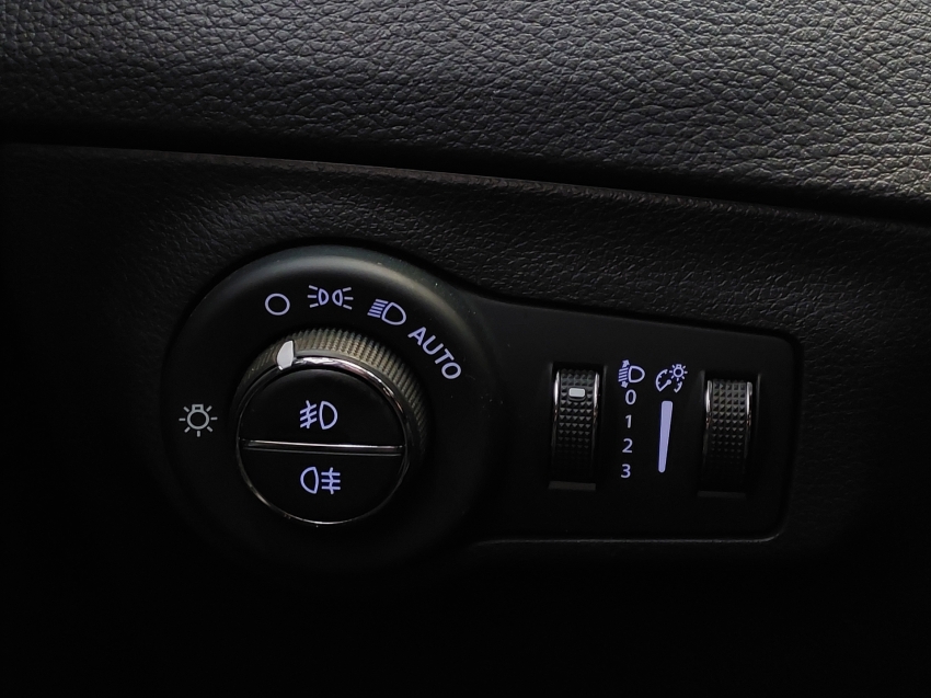 jeep compass 2.0 16v flex longitude automatico 4p 202118