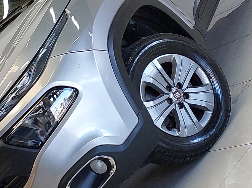 fiat toro 1.8 16v evo flex freedom at6 4p automatico 202120