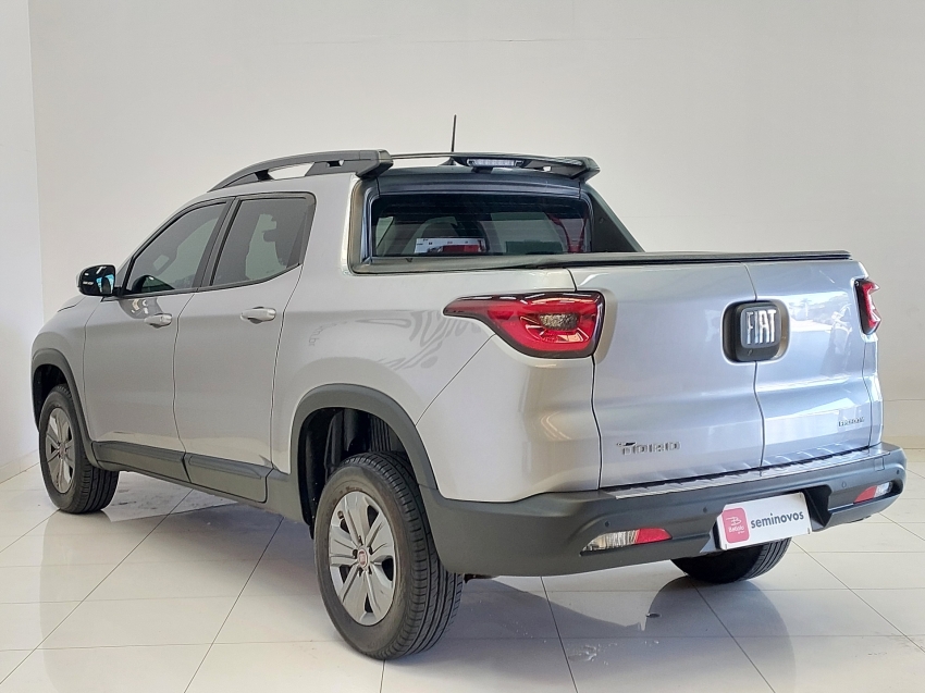 fiat toro 1.8 16v evo flex freedom at6 4p automatico 20213