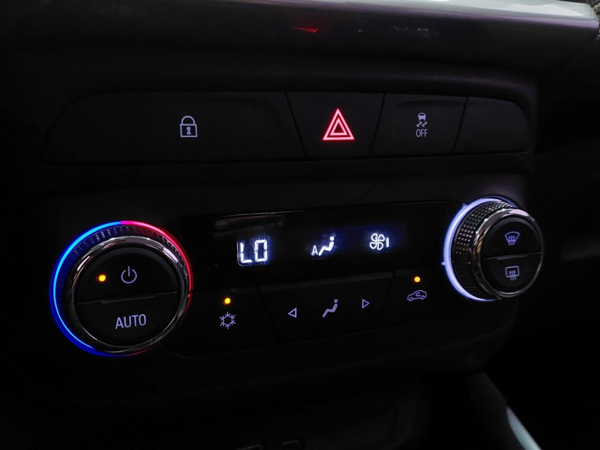 chevrolet montana 1.2 turbo flex premier automatico 4p 202311