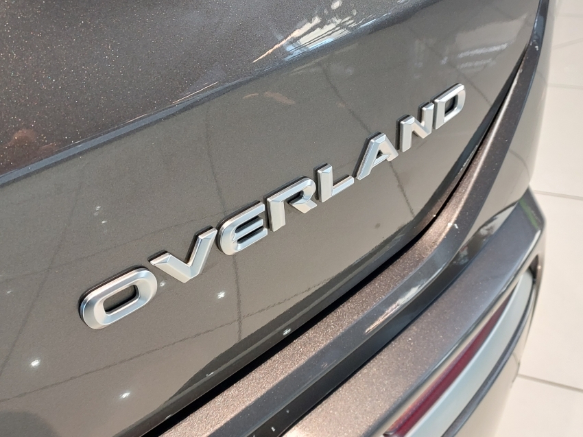 jeep commander 2.2 turbo diesel overland at9 4p automatico 202520