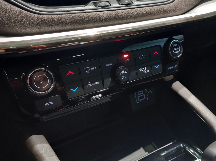 jeep commander 2.2 turbo diesel overland at9 4p automatico 202512