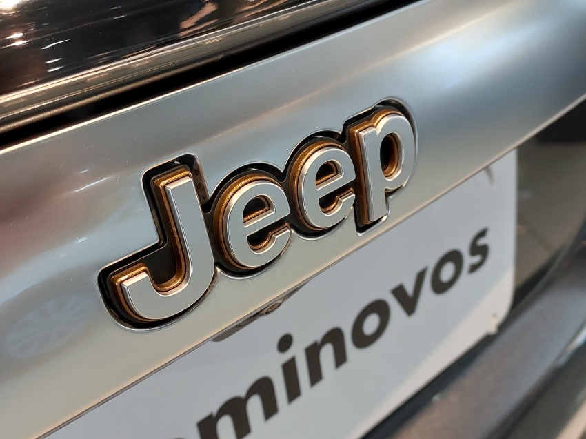 jeep commander 2.2 turbo diesel overland at9 4p automatico 202522