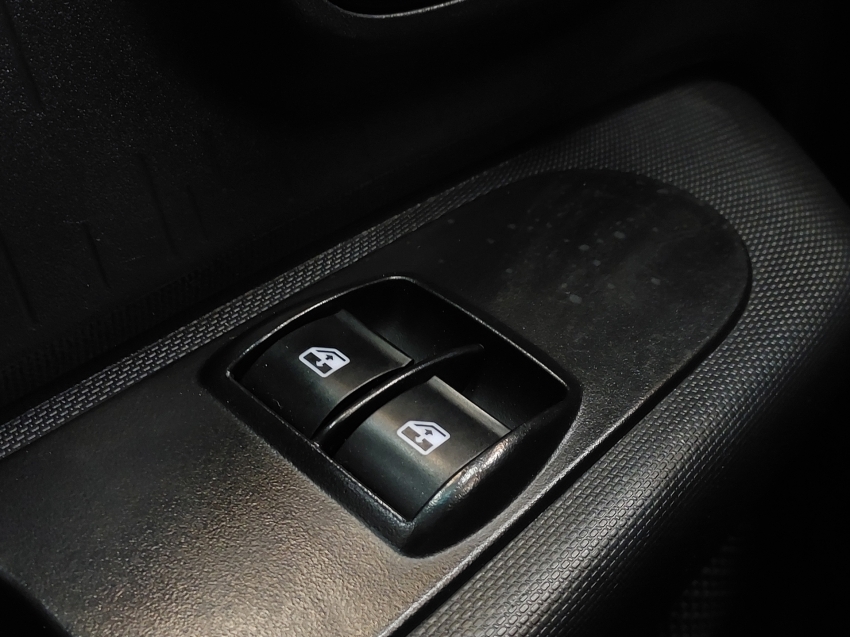 fiat mobi 1.0 evo flex like. manual 4p 202414