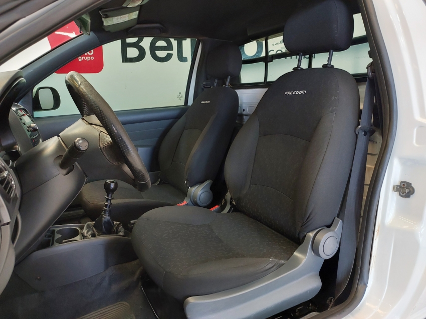 fiat strada 1.4 mpi freedom cs 8v flex 2p manual 20209