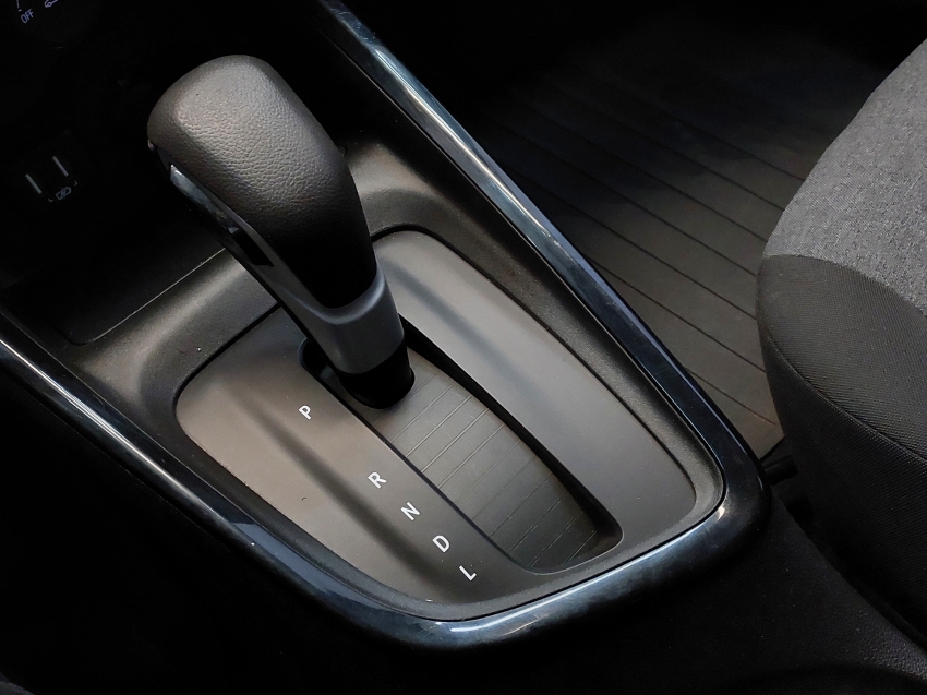 chevrolet onix 1.0 turbo flex plus lt automatico 4p 202213