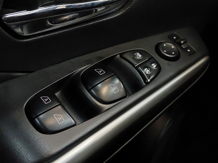 nissan kicks 1.6 16v flexstart sv 4p xtronic flex automatico 201817