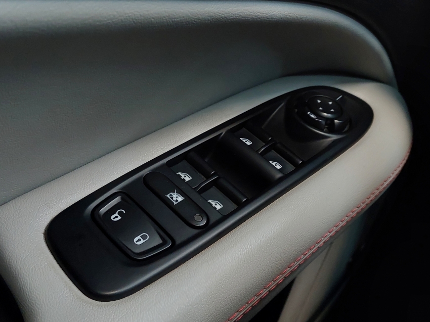 jeep compass 2.0 16v diesel limited 4x4 automatico flex 4p 201819