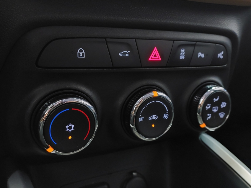 chevrolet onix 1.0 turbo flex premier automatico 4p 202311