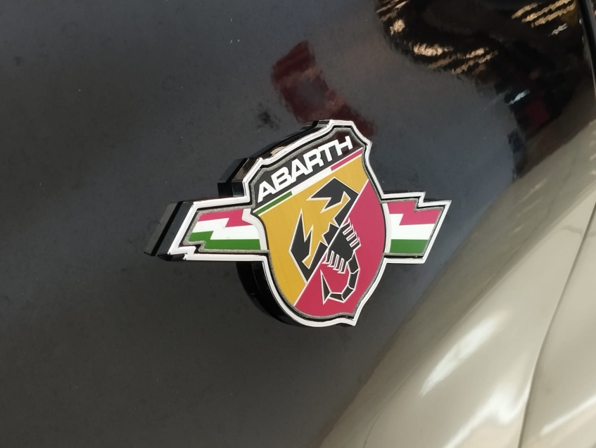 fiat fastback 1.3 turbo 270 flex abarth at6 4p automatico 202520