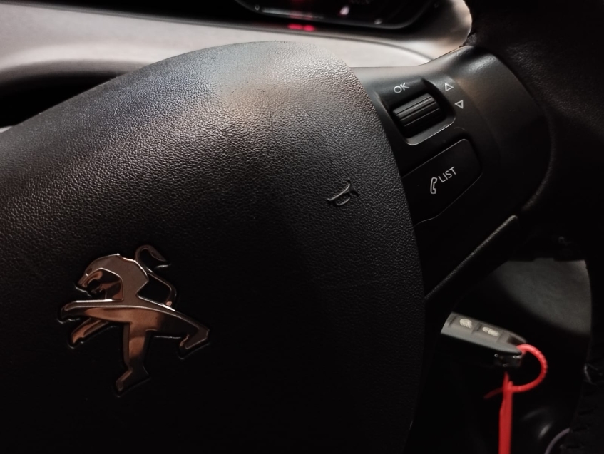 peugeot 208 1.6 active pack 16v flex 4p automatico 201914