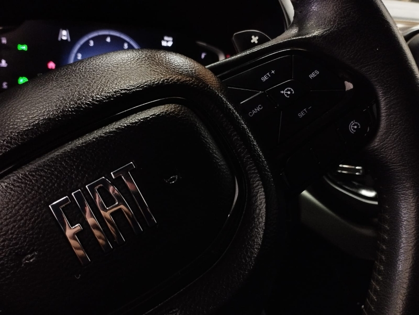 fiat toro 1.3 turbo 270 flex volcano at6 4p automatico 202319