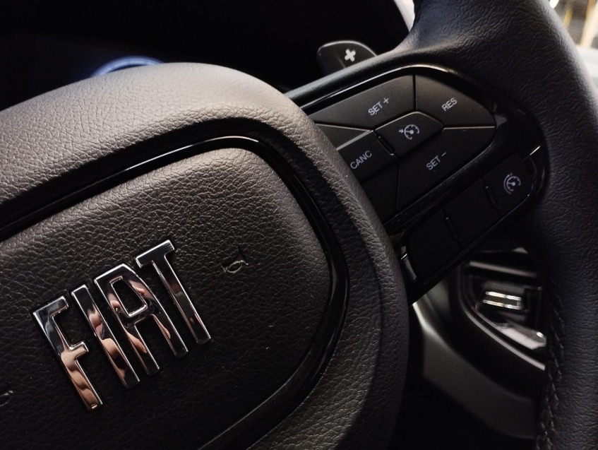 fiat toro 1.3 turbo 270 flex volcano at6 4p automatico 202518