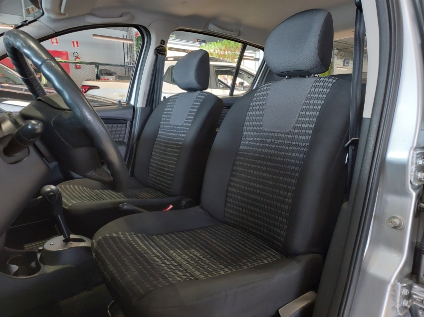 renault sandero 1.6 privilege 16v flex 4p automatico 20148