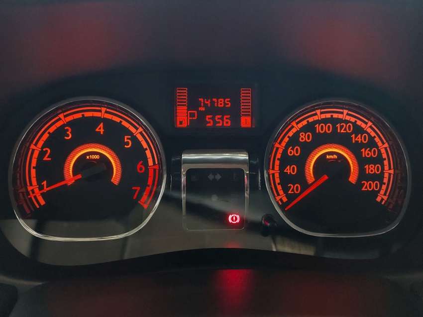 renault sandero 1.6 privilege 16v flex 4p automatico 201413