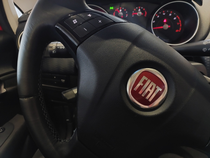 fiat punto 1.8 sporting 16v flex 4p manual 201314