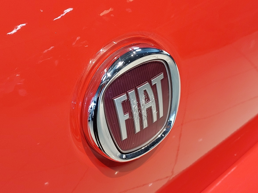 fiat punto 1.8 sporting 16v flex 4p manual 201319