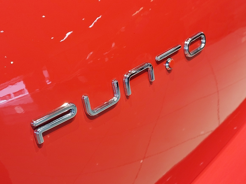 fiat punto 1.8 sporting 16v flex 4p manual 201318