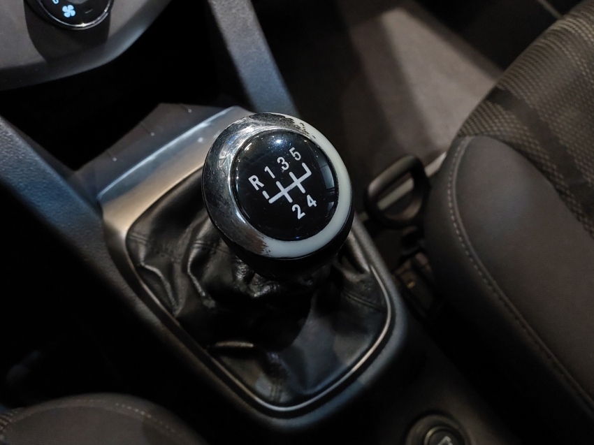 chevrolet sonic 1.6 lt 16v flex 4p manual 201310