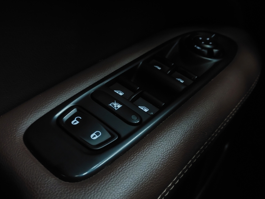 fiat toro 2.0 16v turbo diesel ranch 4wd at9 4p automatico 202421