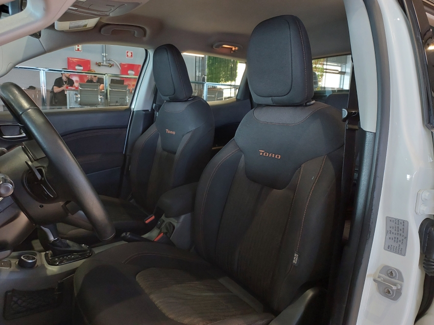 fiat toro 2.0 16v turbo diesel volcano 4wd at9 4p automatico 202010