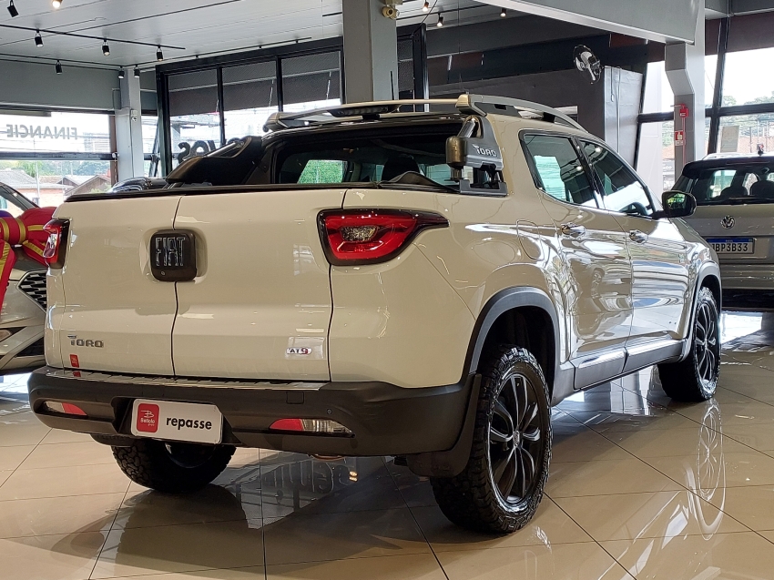 fiat toro 2.0 16v turbo diesel volcano 4wd at9 4p automatico 20207