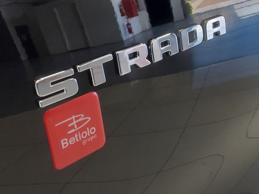 fiat strada 1.3 firefly flex volcano cd manual 4p 202419