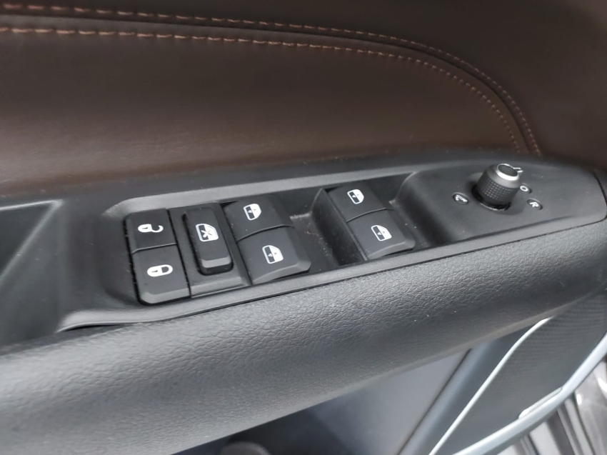 jeep commander 1.3 t270 turbo flex overland at6 4p automatico 202219