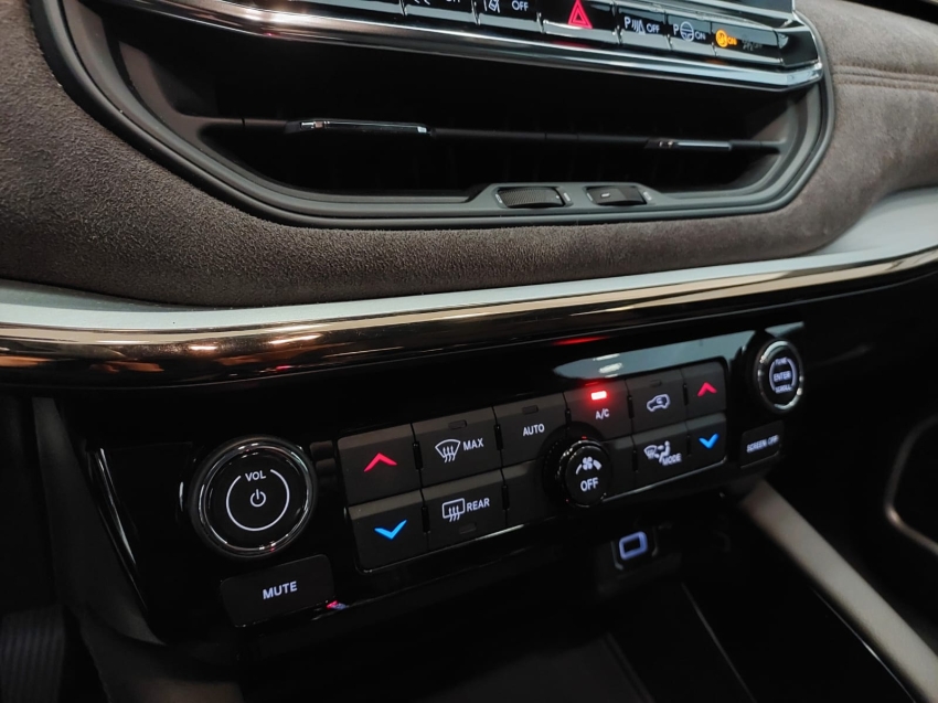 jeep commander 1.3 t270 turbo flex overland at6 4p automatico 202211