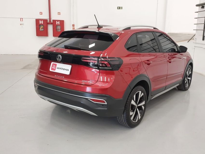 volkswagen nivus 1.0 200 tsi total flex highline automatico 4p 20223