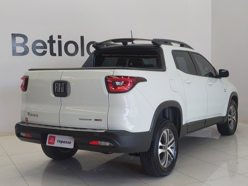 fiat toro 2.0 16v turbo diesel freedom 4wd at9 4p automatico 20196