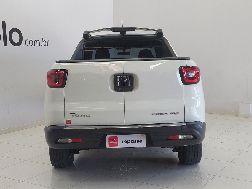 fiat toro 2.0 16v turbo diesel freedom 4wd at9 4p automatico 20197