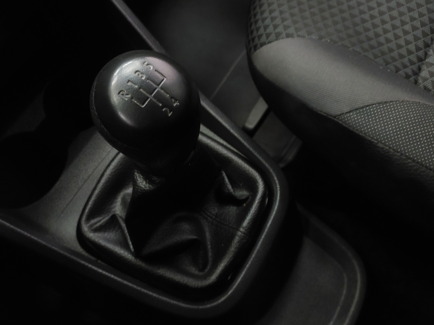 volkswagen gol 1.0 12v mpi totalflex 4p manual flex 202315