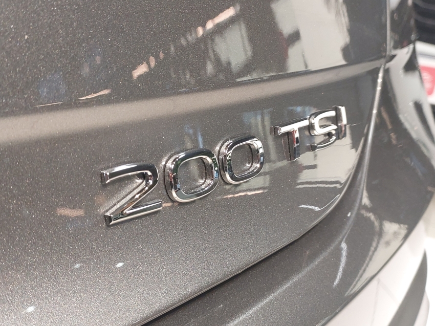 volkswagen nivus 1.0 200 tsi total flex highline automatico 4p 202320